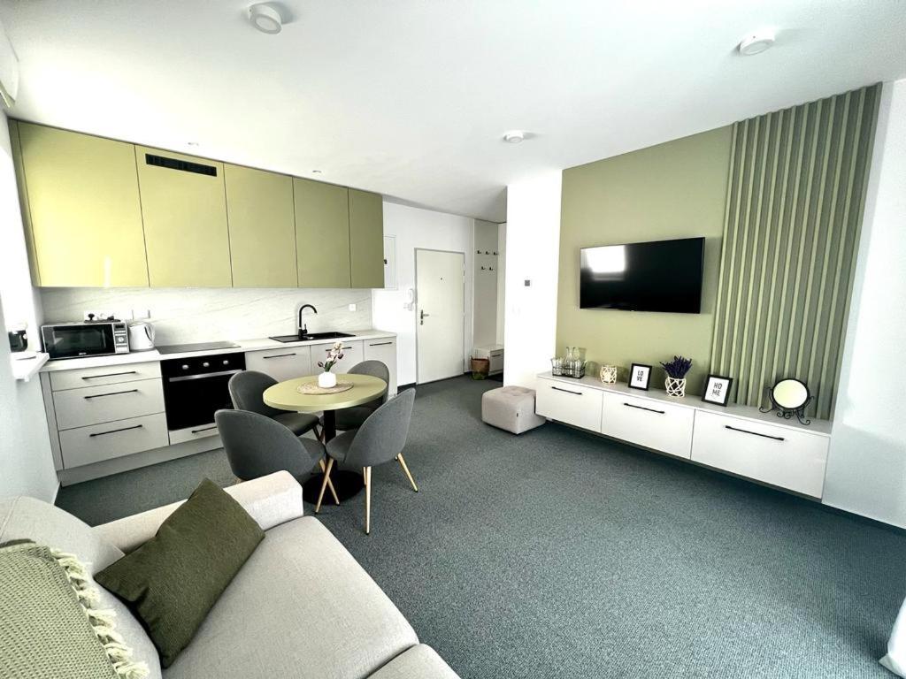 Urban Green Apartment Liptovský Mikuláš Dış mekan fotoğraf